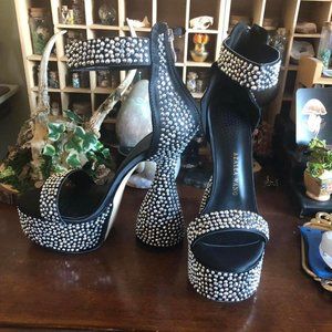 AZALEA WANG My Place Or Yours Chunky Sandal